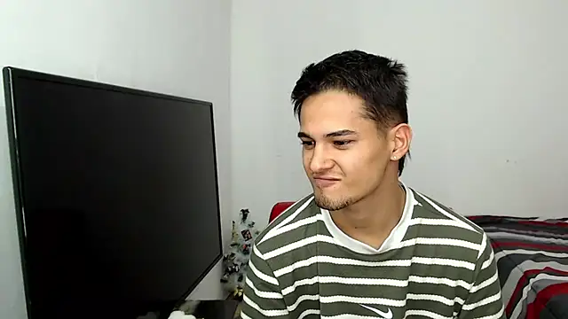 Alex mojica online show from February 2026 06:26:01 AM