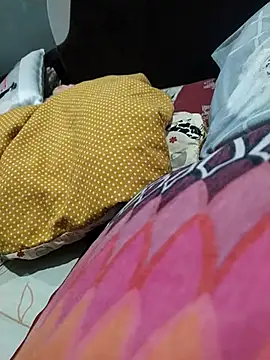 Mumuska online show from November 2025 05:25:02 PM