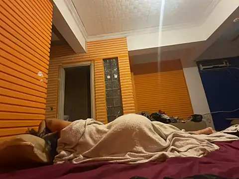 atessu07 online show from September 2025 10:43:01 PM