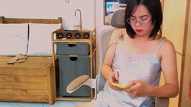 Snapshot of moriliciousxxx chatting on December 2025 01:36:01 AM moriliciousxxx online show from December 2025 01:36:01 AM