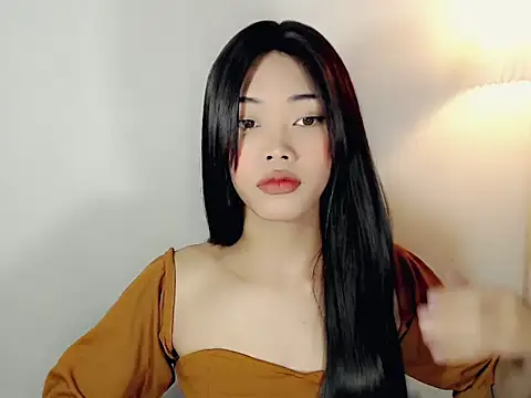 holyakiesha online show from December 2025 07:30:02 PM