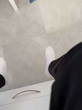 Manu97k online show from March 2026 01:07:02 PM