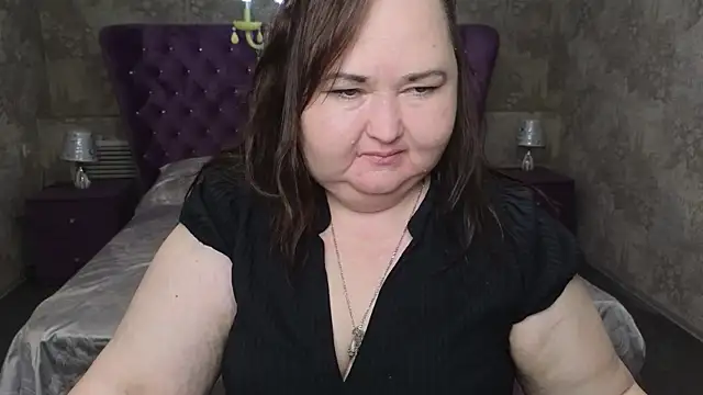 Eloisa Eliot online show from November 2025 04:46:01 PM