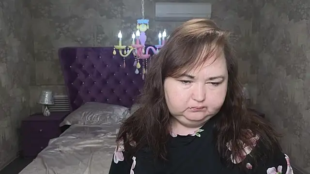 Eloisa Eliot online show from November 2025 05:39:02 PM