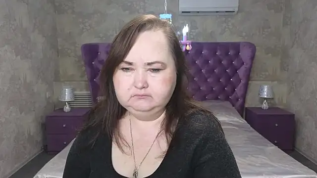 Eloisa Eliot online show from December 2025 04:48:02 PM