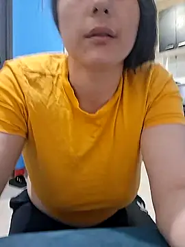 vaneza1999 online show from September 2025 01:28:01 AM