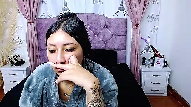 Wendy-13 online show from October 2025 11:22:02 AM