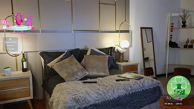 Lina Montclair online show from March 2026 05:05:02 PM