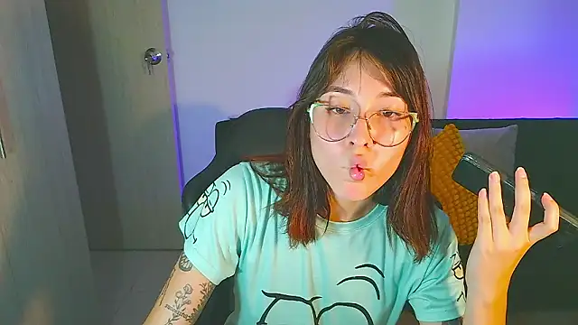 Yulienneg online show from February 2026 01:45:01 AM