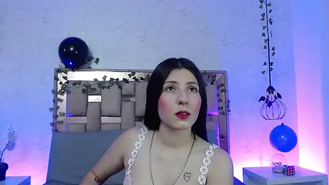 Snapshot of ScarlettRox chatting on November 2025 11:54:01 AM ScarlettRox online show from November 2025 11:54:01 AM