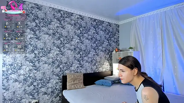 Laila Blarr online show from September 2025 10:04:01 AM