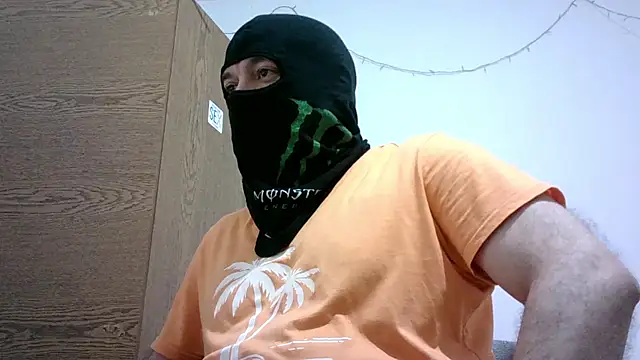 Black Scorpion91 online show from October 2025 05:33:02 PM