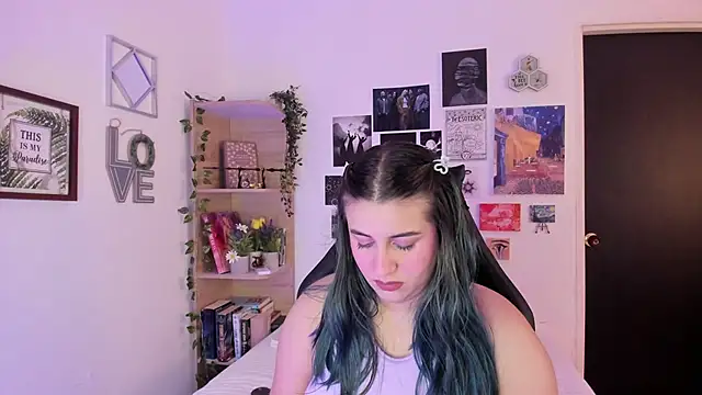 Snapshot of Lana_Herondale chatting on November 2025 09:15:01 PM Lana Herondale online show from November 2025 09:15:01 PM