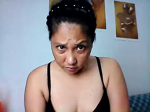 Snapshot of nhayasquirt chatting on October 2025 10:32:02 PM nhayasquirt online show from October 2025 10:32:02 PM