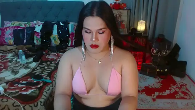 Snapshot of LustfullVelindaks chatting on November 2025 08:15:02 AM LustfullVelindaks online show from November 2025 08:15:02 AM