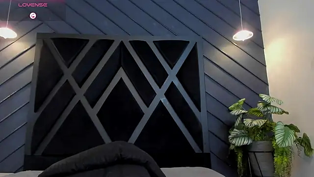 Snapshot of marco_garciia_ chatting on October 2025 11:21:02 PM marco garciia online show from October 2025 11:21:02 PM