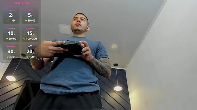 Snapshot of marco_garciia_ chatting on October 2025 01:30:01 AM marco garciia online show from October 2025 01:30:01 AM