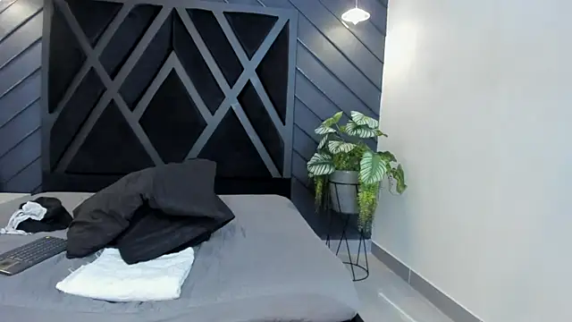 Snapshot of marco_garciia_ chatting on November 2025 11:18:01 PM marco garciia online show from November 2025 11:18:01 PM