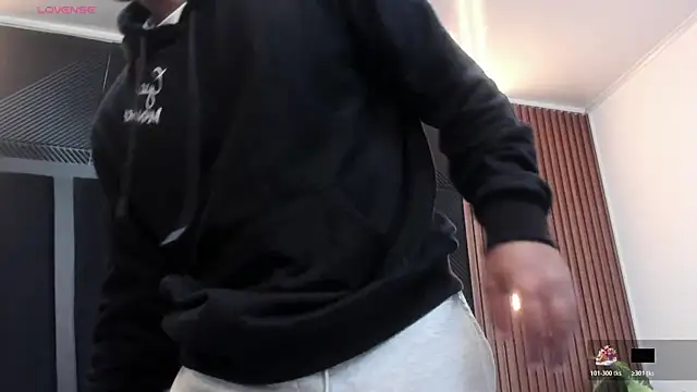 Snapshot of marco_garciia_ chatting on November 2025 11:13:01 PM marco garciia online show from November 2025 11:13:01 PM