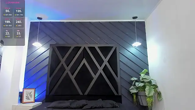 Snapshot of marco_garciia_ chatting on December 2025 11:10:01 PM marco garciia online show from December 2025 11:10:01 PM