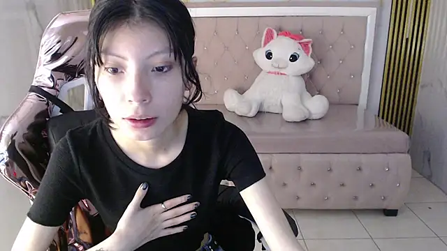 verana s online show from November 2025 08:08:02 PM