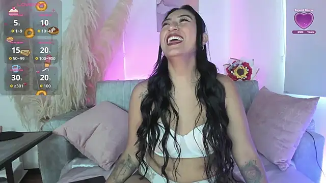 Snapshot of cami_velvet chatting on September 2025 01:58:02 PM cami velvet online show from September 2025 01:58:02 PM