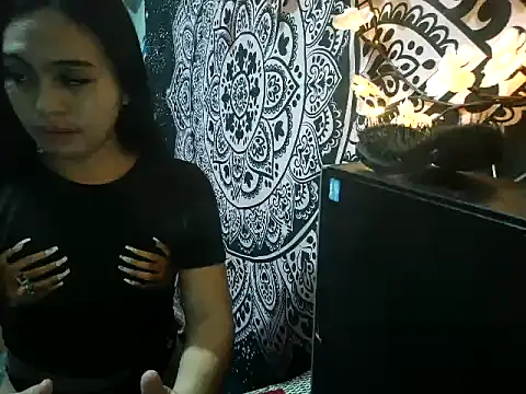 Madylinebigcock69 online show from February 2026 01:18:02 PM