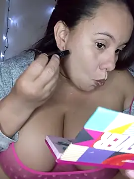 luzdanna online show from November 2025 02:47:02 AM