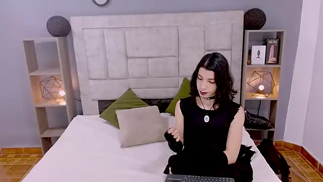 Atley Dolly online show from July 2026 11:22:02 PM