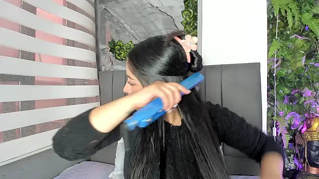 Snapshot of vela-kimm chatting on December 2025 07:31:02 PM vela-kimm online show from December 2025 07:31:02 PM