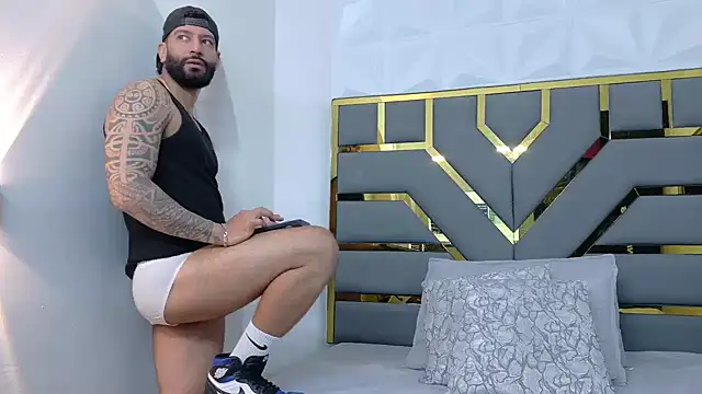 yorbymaxx online show from October 2025 12:56:01 PM