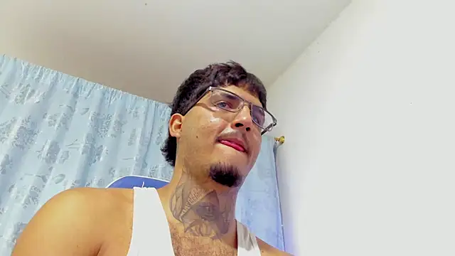 Snapshot of Lord_Luciferhot_Dirty666 chatting on December 2025 10:06:02 PM Lord Luciferhot Dirty666 online show from December 2025 10:06:02 PM