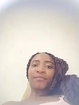 Snapshot of AmbarSmit chatting on October 2025 02:04:02 AM AmbarSmit online show from October 2025 02:04:02 AM