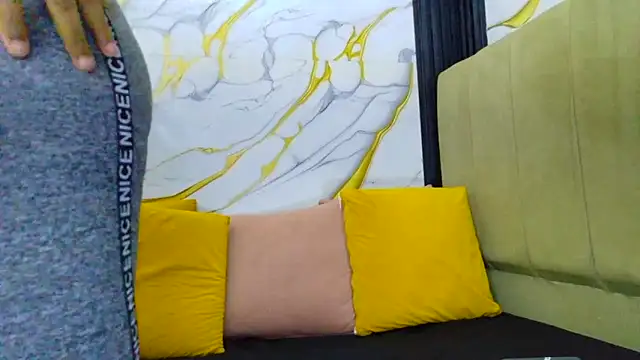 AmbarSmit online show from April 2026 03:28:02 AM