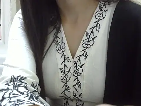 Simranjeet kaur26 online show from November 2025 11:47:01 AM