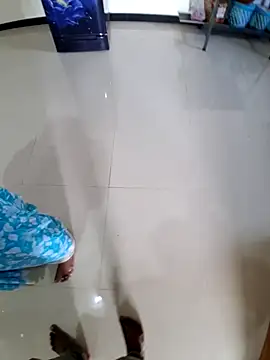 Snapshot of RAYI_Queen_3 chatting on September 2025 10:37:01 AM RAYI Queen 3 online show from September 2025 10:37:01 AM