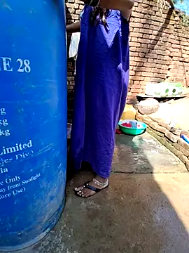 Snapshot of RAYI_Queen_3 chatting on October 2025 03:49:02 AM RAYI Queen 3 online show from October 2025 03:49:02 AM