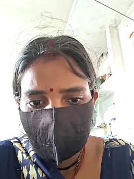 RAYI Queen 3 online show from November 2025 02:56:02 AM