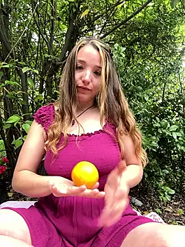 Snapshot of sashapulse chatting on October 2025 09:37:01 PM sashapulse online show from October 2025 09:37:01 PM