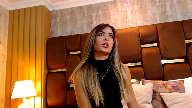 BlaireParker online show from November 2025 12:38:02 PM