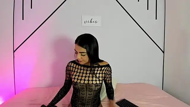 Snapshot of MiahCornell_ chatting on October 2025 08:04:01 PM MiahCornell online show from October 2025 08:04:01 PM