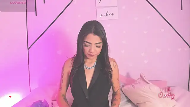 MiahCornell  online show from February 2026 08:42:02 PM