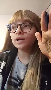 Aurora blaack online show from November 2025 02:10:02 AM