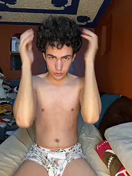 Snapshot of danloveo chatting on December 2025 07:14:02 AM danloveo online show from December 2025 07:14:02 AM