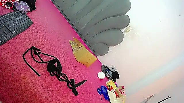 Sativa-sexy online show from March 2026 08:37:02 PM