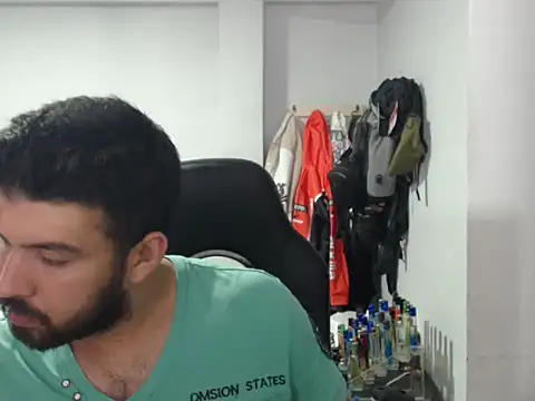 Axel11113 online show from October 2025 04:02:01 AM