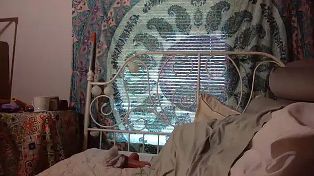 Snapshot of g0lden_are0las89 chatting on September 2025 11:27:02 PM g0lden are0las89 online show from September 2025 11:27:02 PM