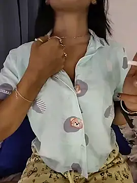 Snapshot of priya_26 chatting on July 2026 03:16:01 PM priya 26 online show from July 2026 03:16:01 PM