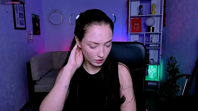 Snapshot of eva_smiith_ chatting on June 2026 05:42:01 AM eva smiith online show from June 2026 05:42:01 AM