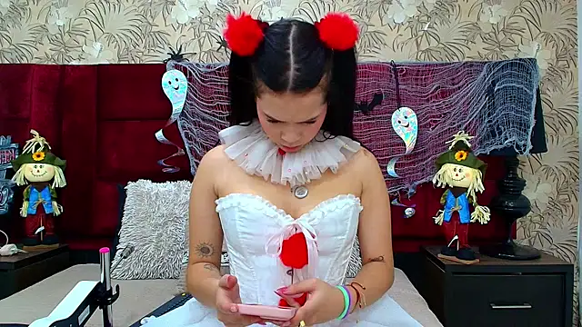 kate morgan online show from October 2025 08:10:01 PM